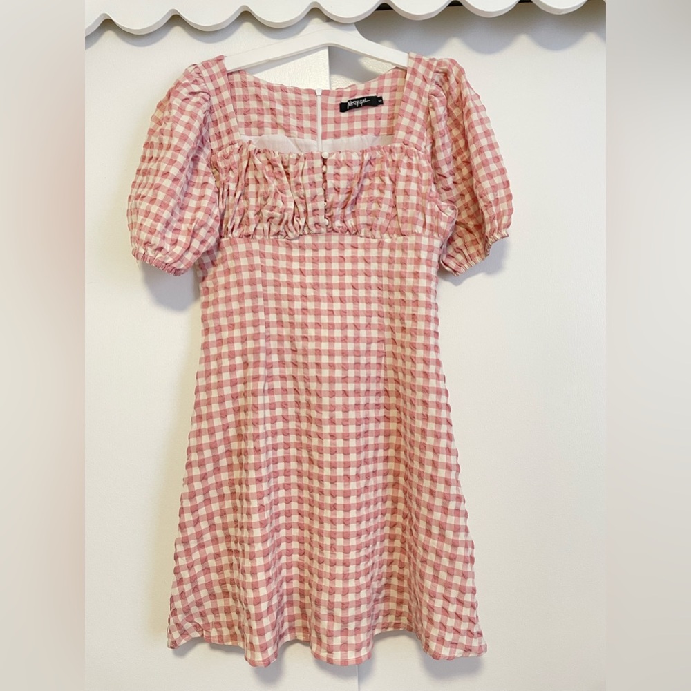 Nastygal dress never worn